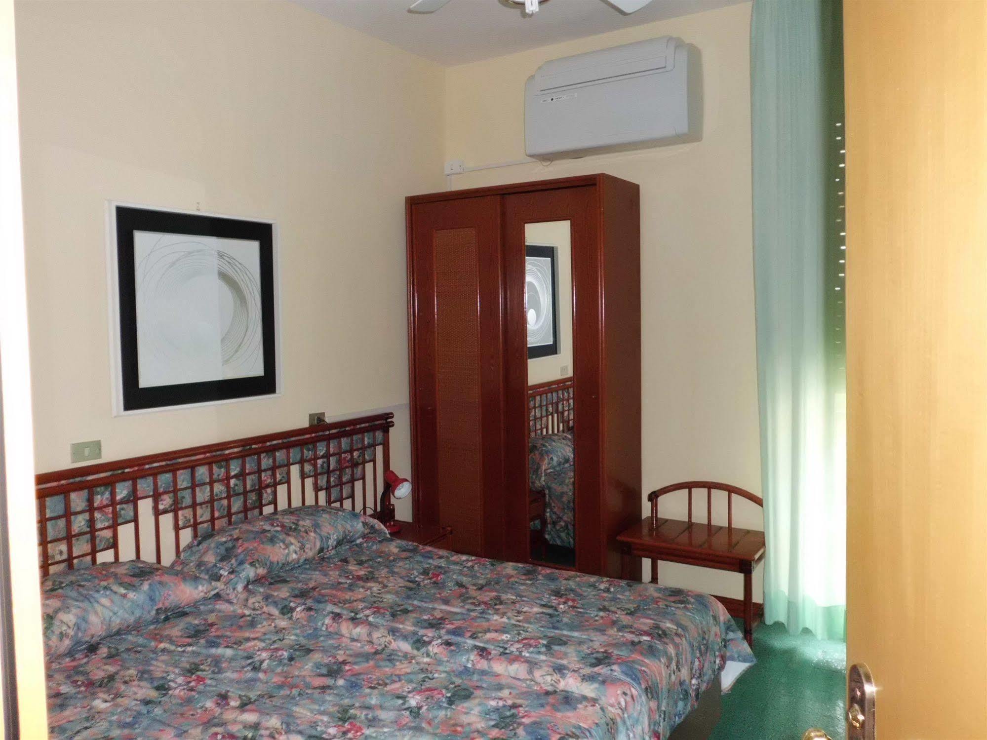 Hotel 5 Terre Monterosso al Mare Esterno foto