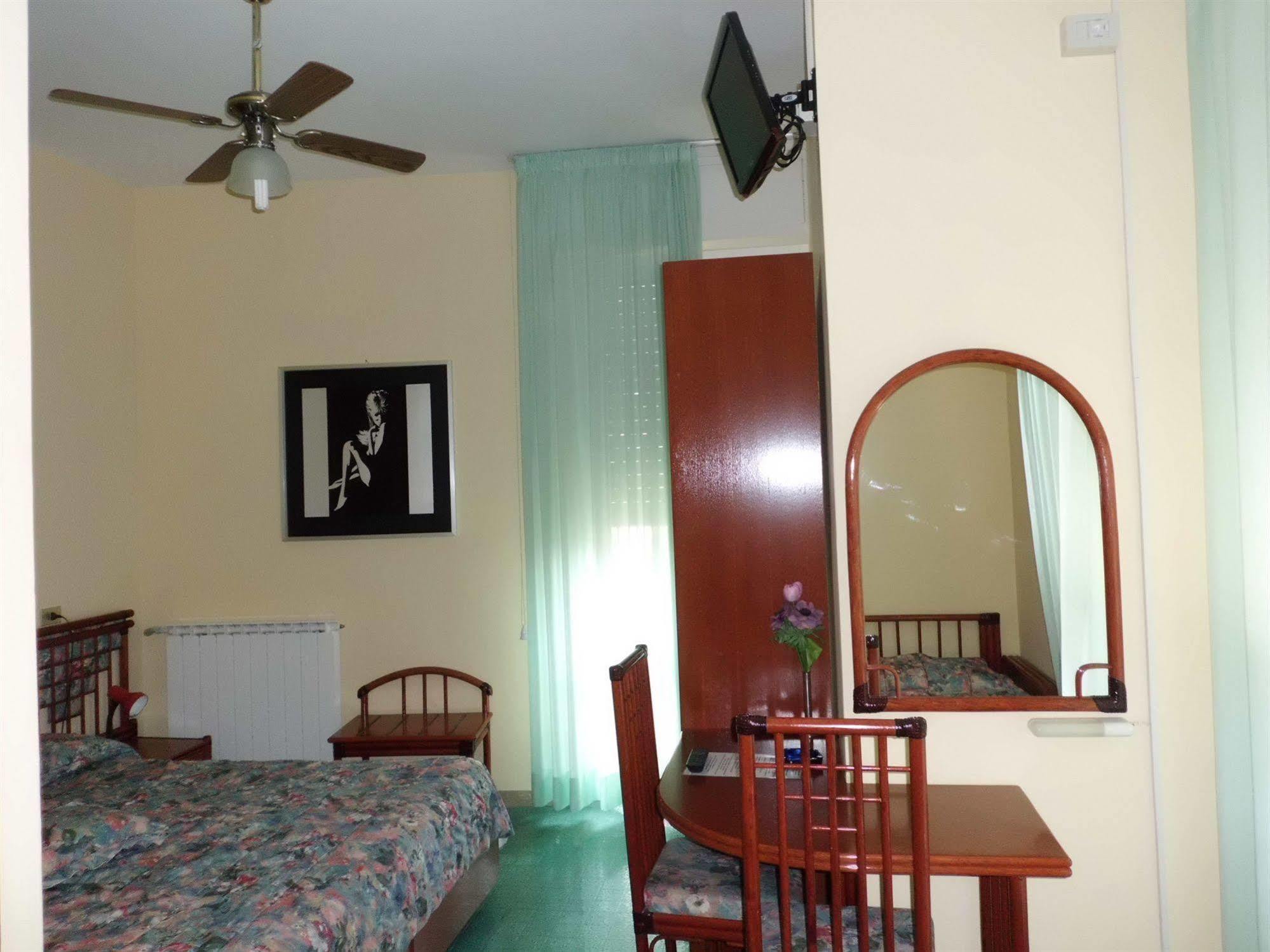 Hotel 5 Terre Monterosso al Mare Esterno foto
